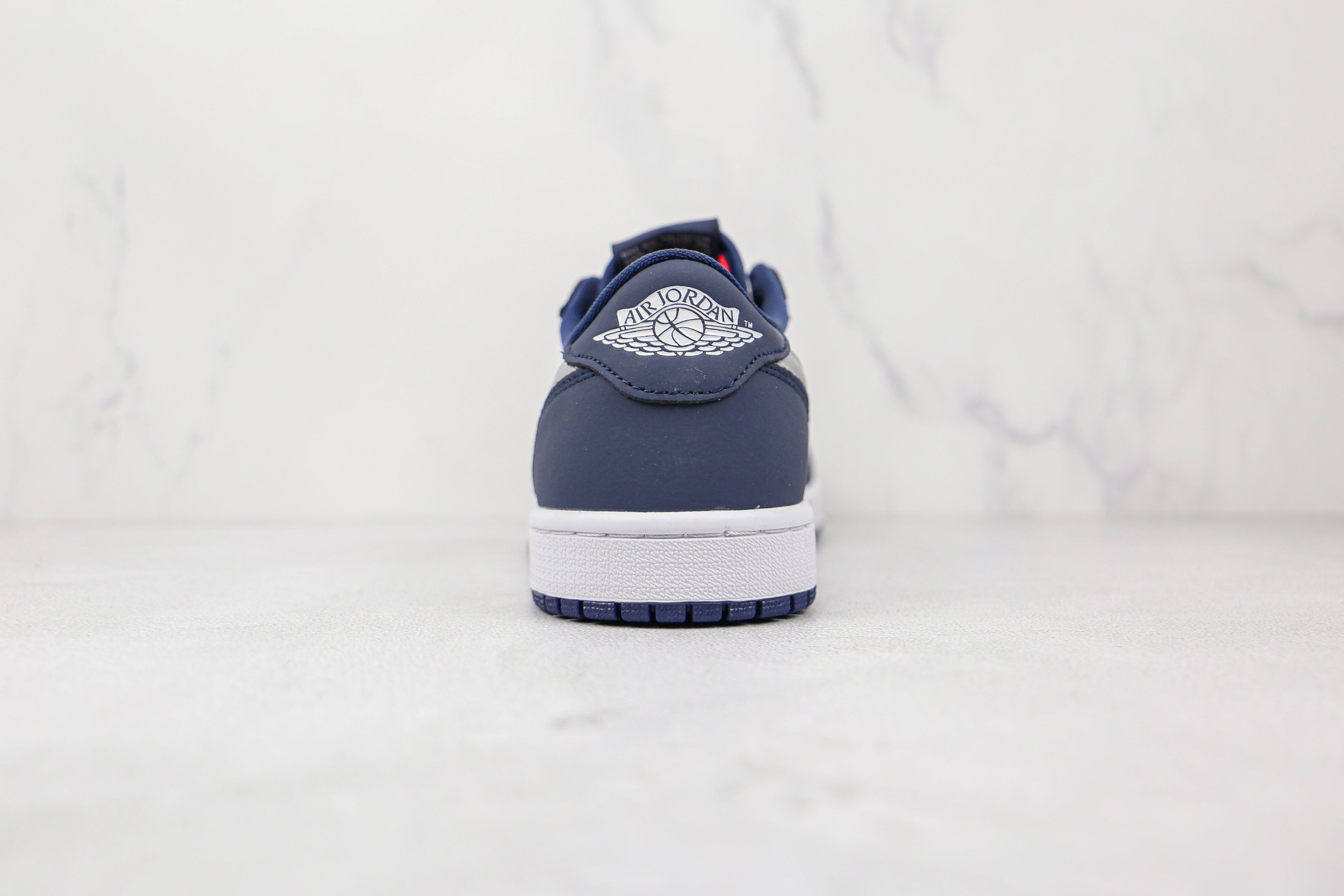 Jordan 1 Low SB MidNight Navy