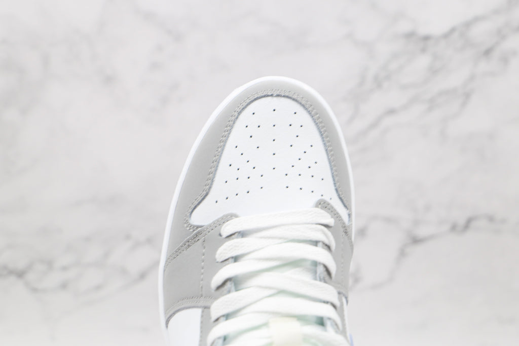 Jordan 1 Mid Wolf Grey Aluminum
